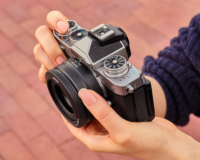 Obiektyw Nikkor Z 26mm f/2.8 | Odbierz rabat 5% z kodem w koszyku NIKON5% | Obiektyw NIKKOR Z z 5-letnia gwarancją!