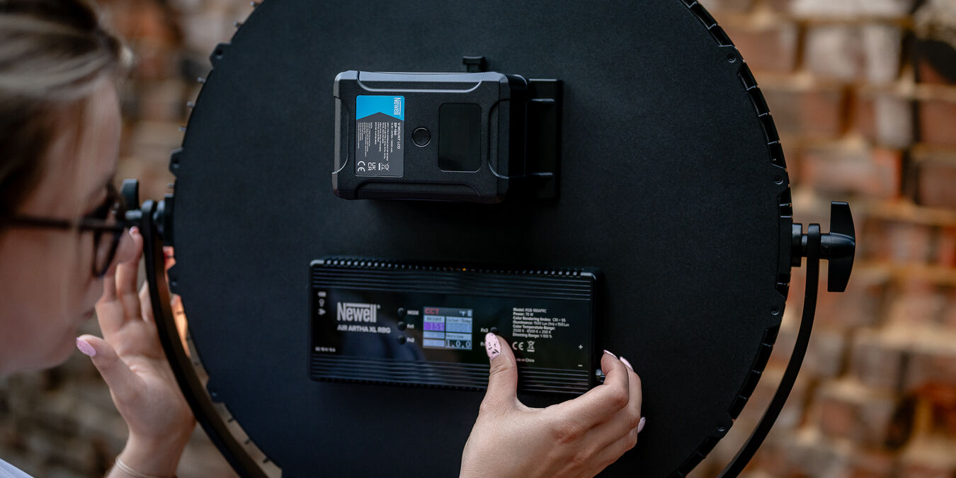 Akumulator Newell BP-190W LCD V-Mount