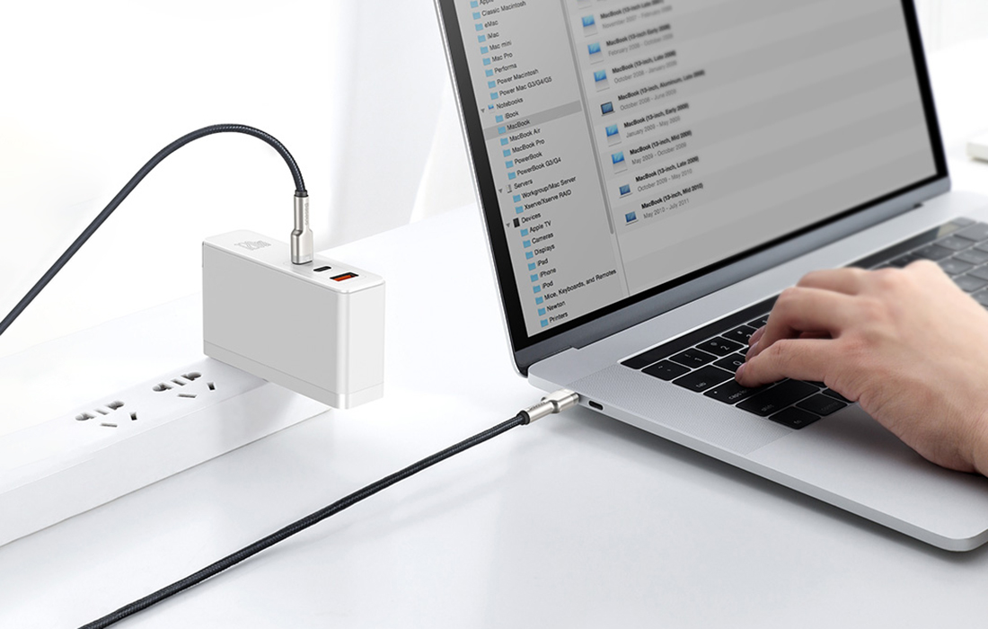 Kabel jest przeznaczony do ładowania laptopów, tabletów i telefonów 