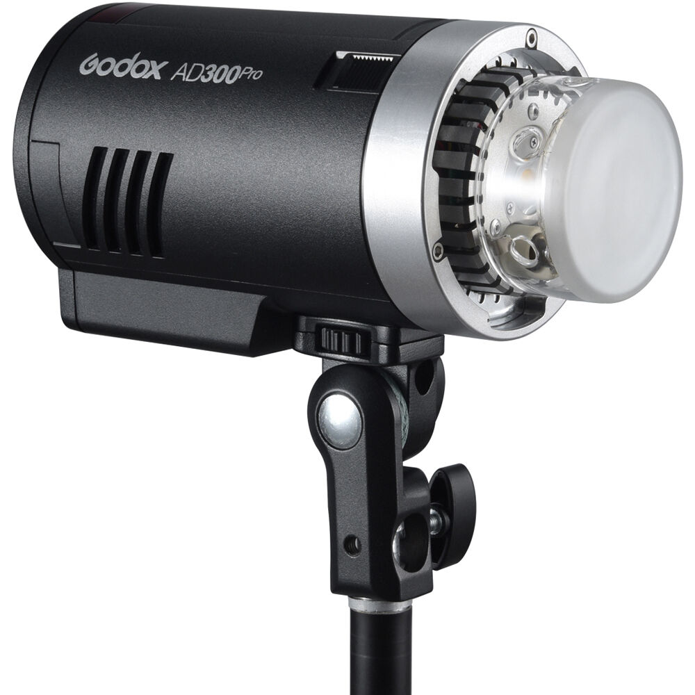 Lampa Godox AD300 Pro TTL II wersja