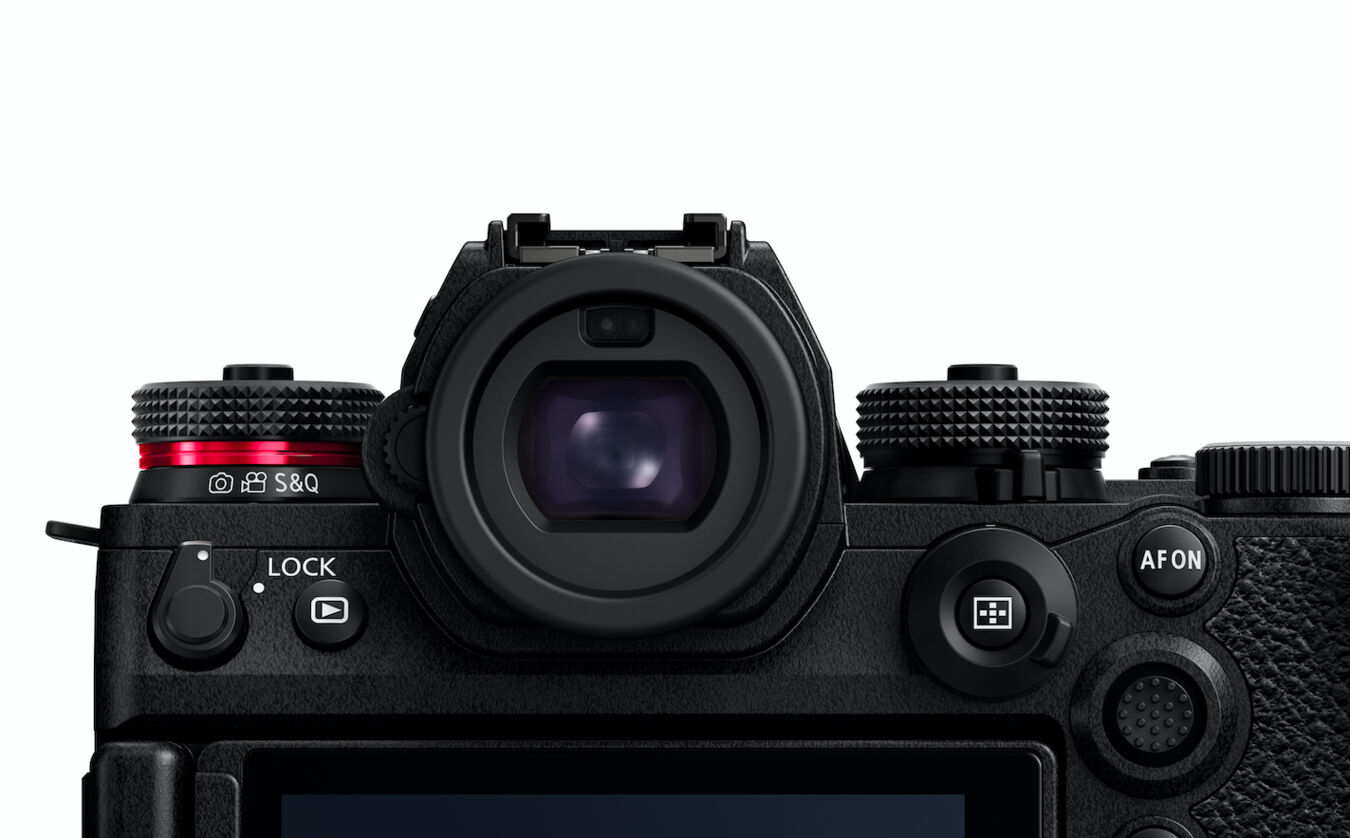 Bezlusterkowiec Panasonic Lumix S1RII + Lumix S 24-105mm f/4 + Dobierz w promocyjnej cenie - Oficjalna dystrybucja + Rozszerz gwarancję do 5 lat!