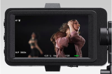 Kamera Sony FX6 ILMEFX6 body + Dodatkowy 1 rok gwarancji po zarejestrowaniu + Welcome to Alpha Cashback - Autoryzowany sklep Sony!