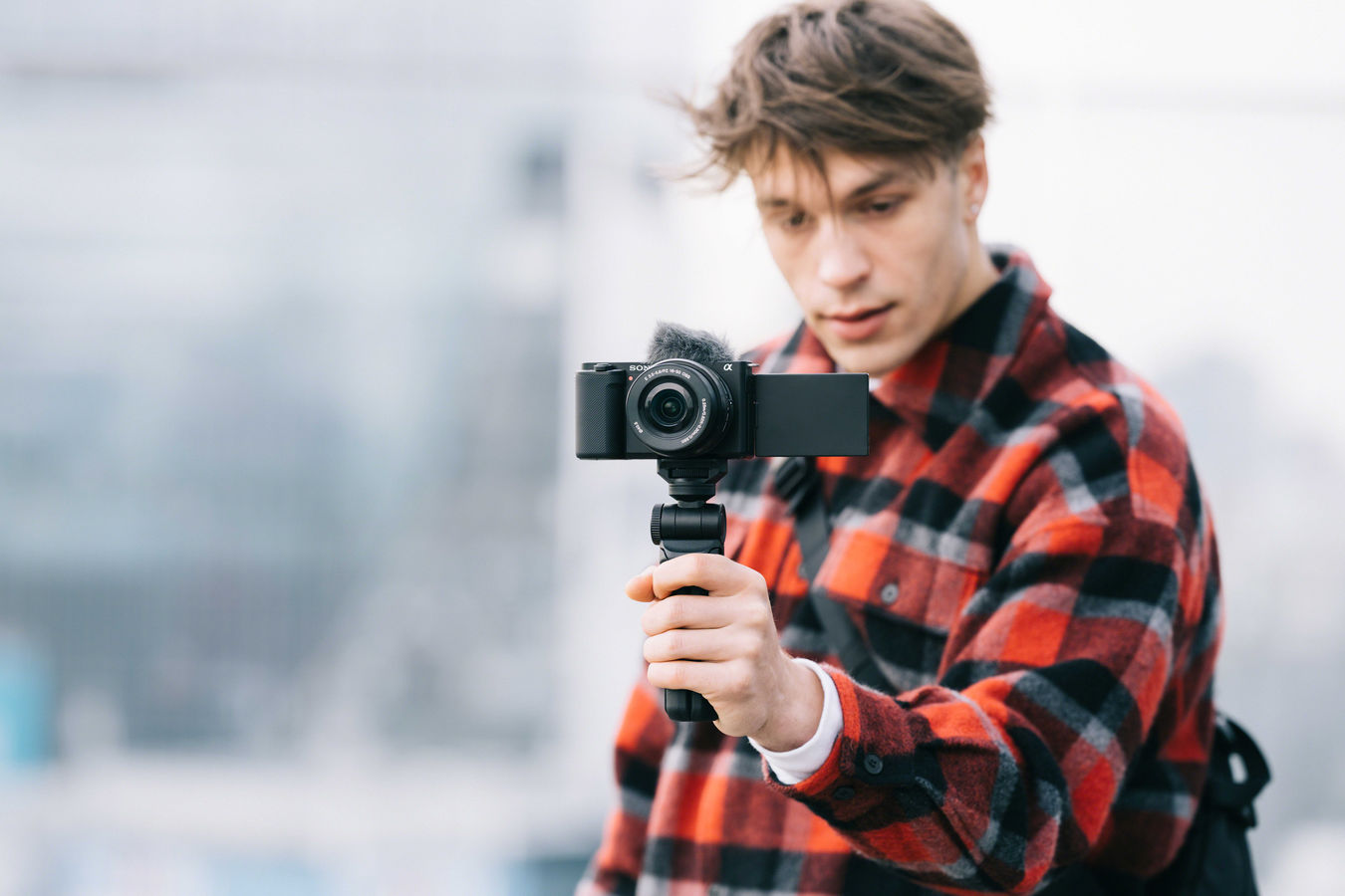 Aparat Sony ZV-E10 + Obiektyw Sony E PZ 16-50mm f/3,5-5,6 OSS + Studencki CASHBACK 430zł