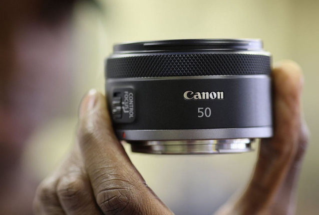 Obiektyw Canon RF 50mm f/1.8 STM - Dobierz filtr UV za 1zł + Osłona przeciwsłoneczna z rabatem
