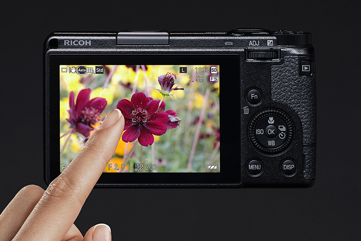 Aparat Ricoh GR IIIx Urban Edition + Samsung 128GB PRO Plus V30 w cenie