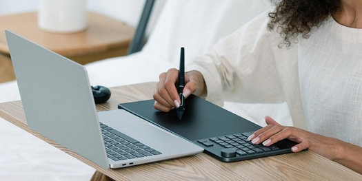 Tablet graficzny Huion INSPIROY Keydial KD200 z klawiaturą