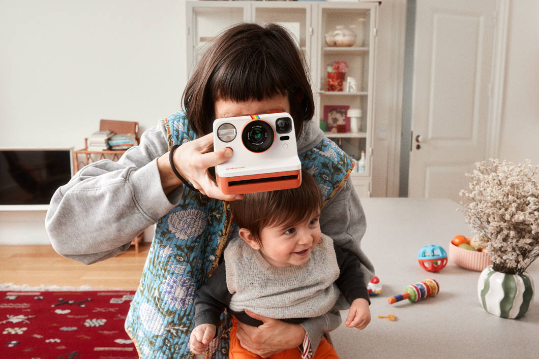 Aparat Polaroid NOW Gen 3 Pebble White (E-box)