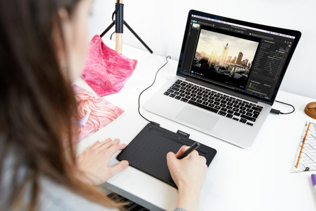 Tablet graficzny Wacom Intuos M (CTL-6100K-B)