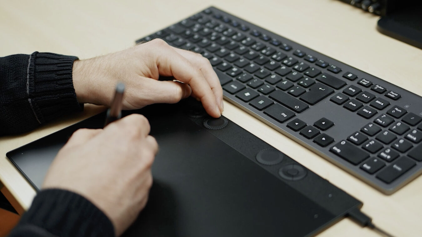 Tablet graficzny Wacom Intuos Pro M (PTK670) 2025