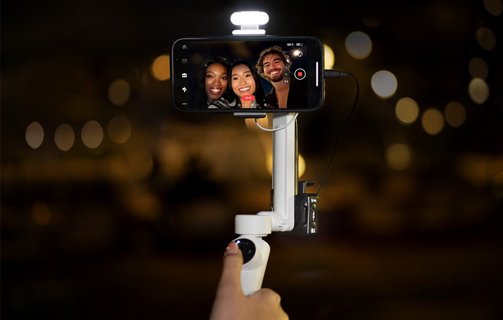 Gimbal Insta360 Flow Creator Kit z oświetleniem