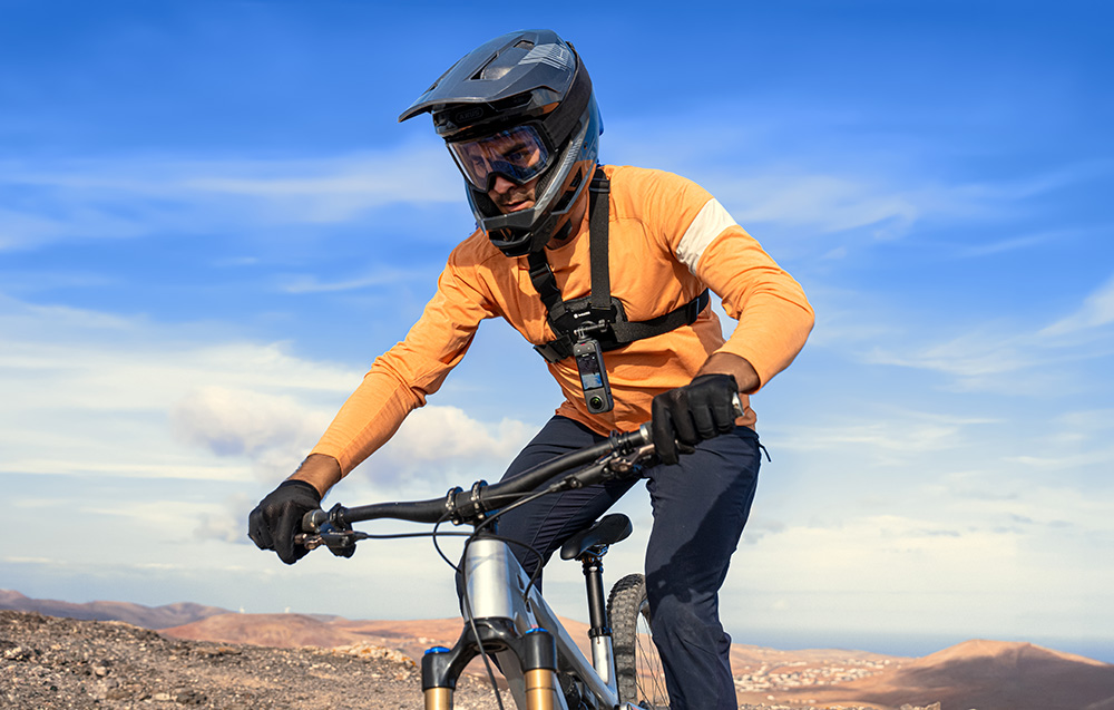 Kamera sferyczna 360º Insta360 X4 - 8K - Bike Bundle