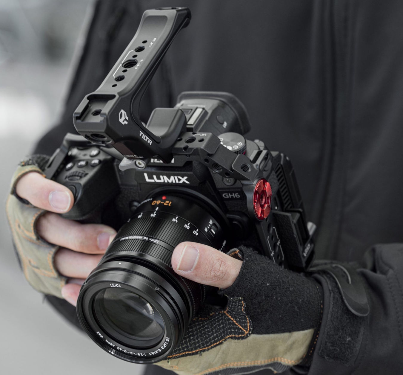 Klatka Tilta z uchwytem górnym TA-T15-A-B do Panasonic GH6