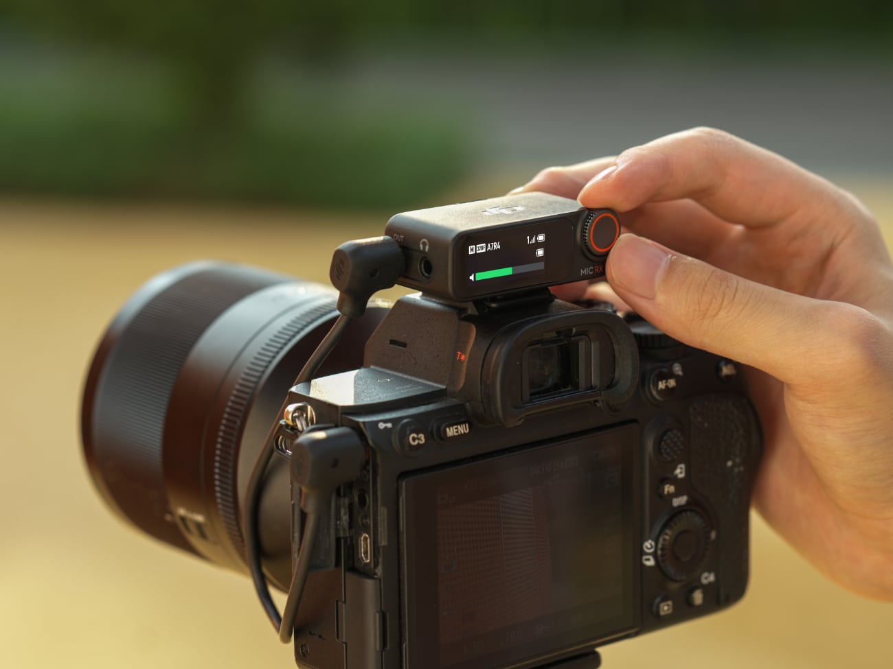 Zestaw bezprzewodowy DJI Mic 2 (2 TX + 1 RX + etui ładujące)