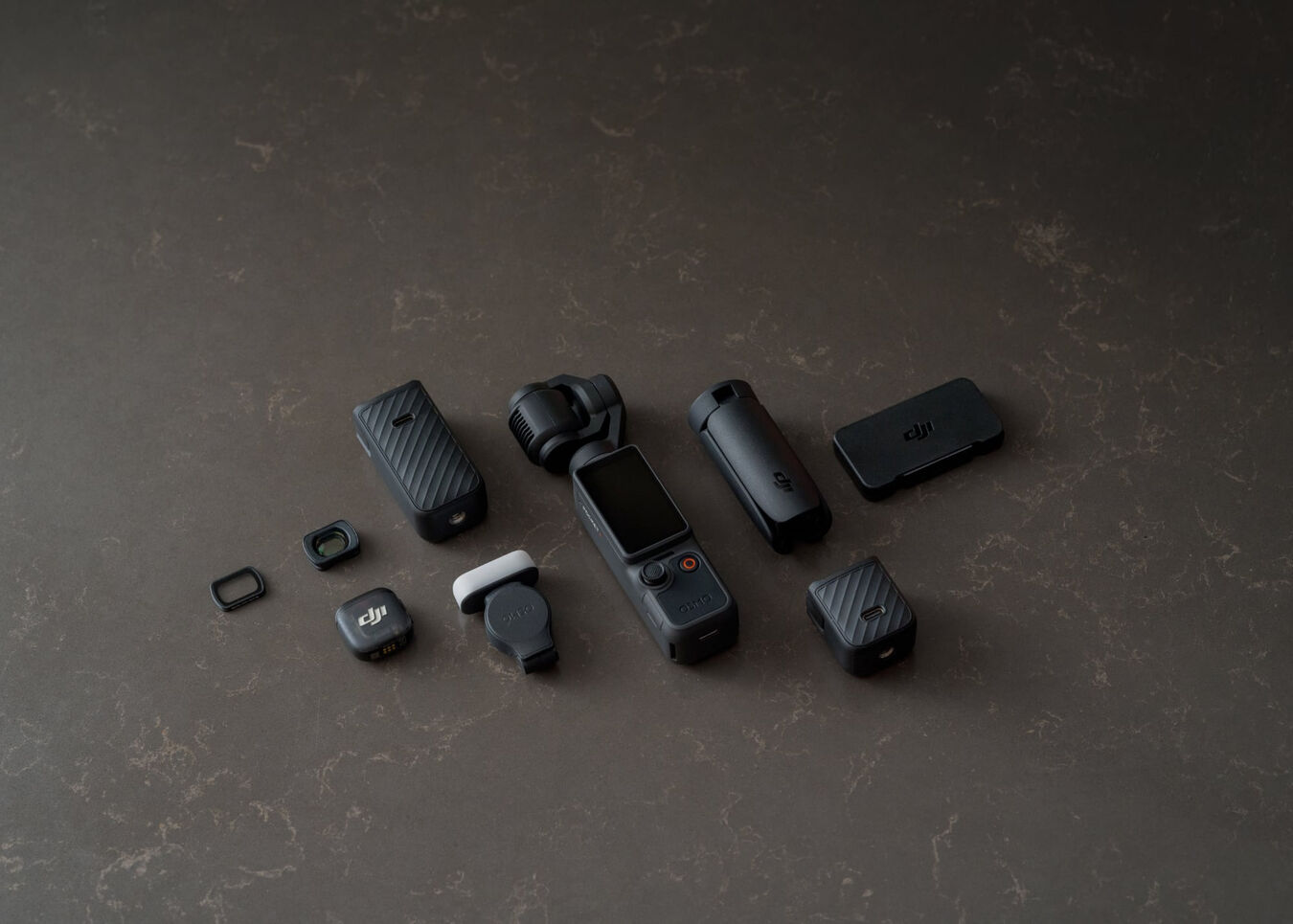 DJI Osmo Pocket 4 Creator Combo