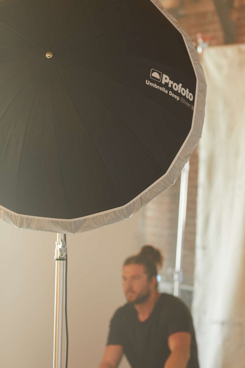 Profoto parasolka paraboliczna Deep White M (105cm/41")