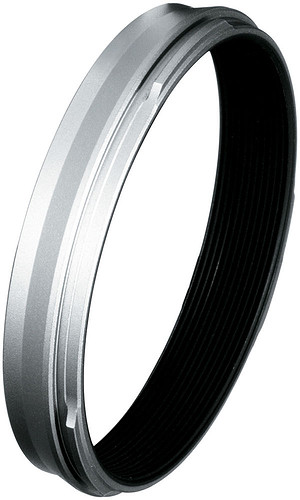 Fujifilm adapter do filtrów AR-X100  w kolorze SREBRNYM do mocowania filtrów dla X100, X100F, X100S, X100T, X100V oraz X100 VI